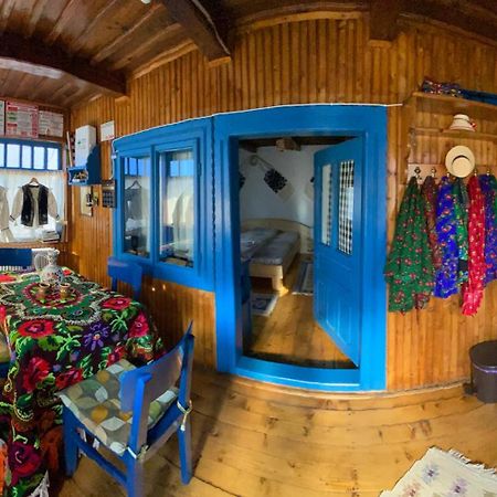 Casuta Tivadar Hotel Breb Bagian luar foto