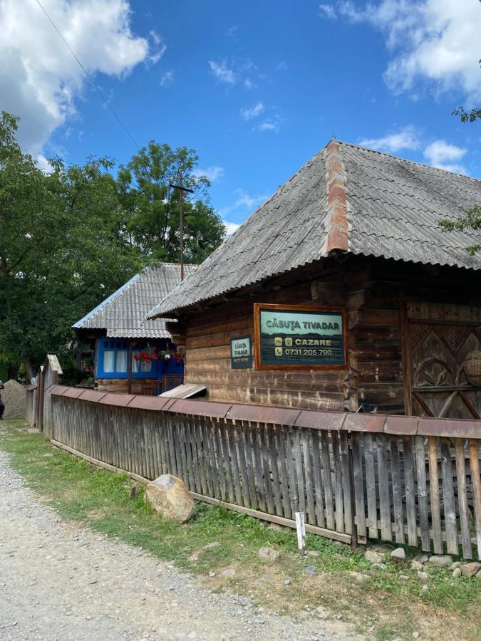 Casuta Tivadar Hotel Breb Bagian luar foto